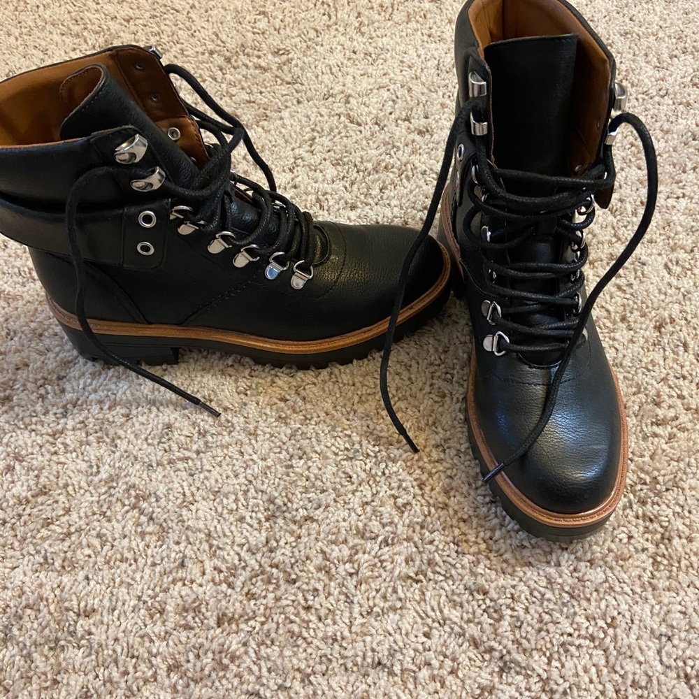 DSW indigo RD Isaya combat boots!